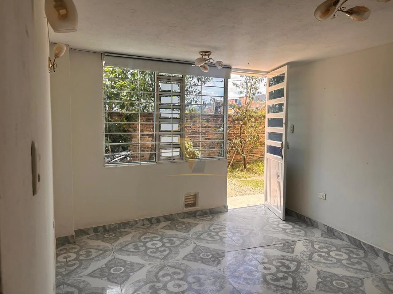 Apartamento en primer piso, barrio Divino Niño - foto 1